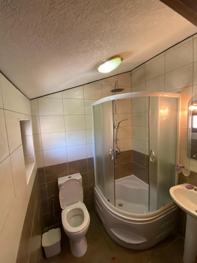 Shpija E Gjyshit Vuthaj Hotell Gusinje Exteriör bild