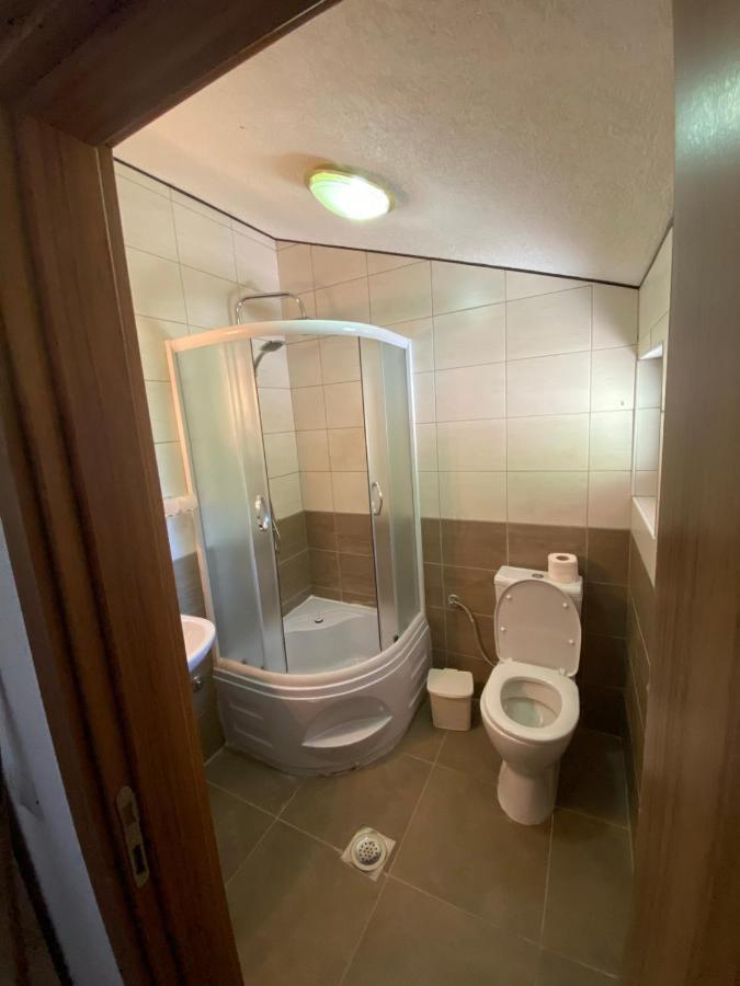 Shpija E Gjyshit Vuthaj Hotell Gusinje Exteriör bild