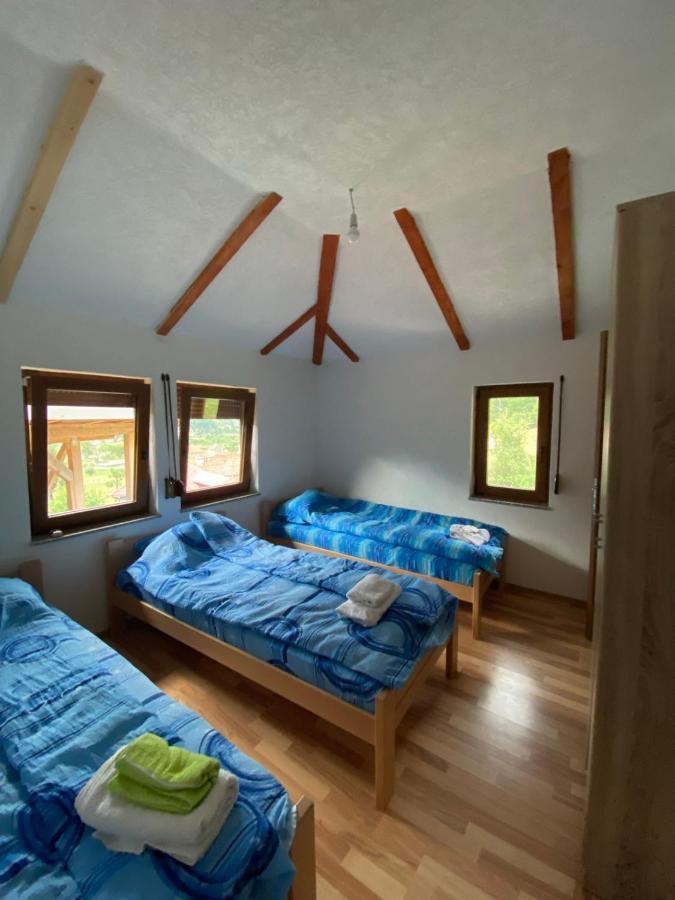 Shpija E Gjyshit Vuthaj Hotell Gusinje Exteriör bild